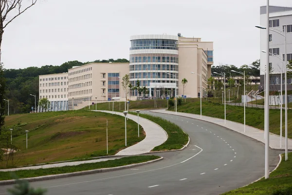 2013年8月 俄罗斯符拉迪沃斯托克 俄罗斯岛上的远东联邦大学 — 图库照片