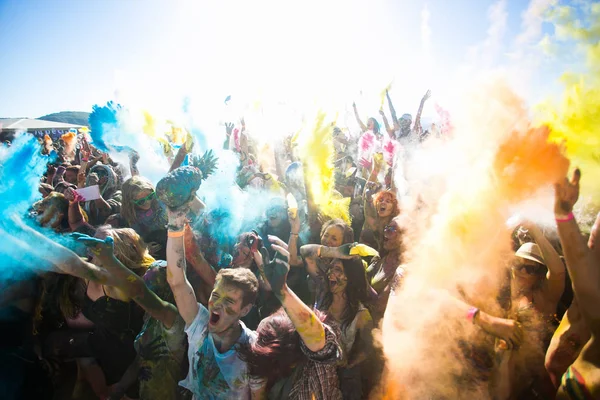 Augusztus 2013 Fiatal Díszített Vesznek Részt Holi Fesztivál Vlagyivosztok Színek — Stock Fotó