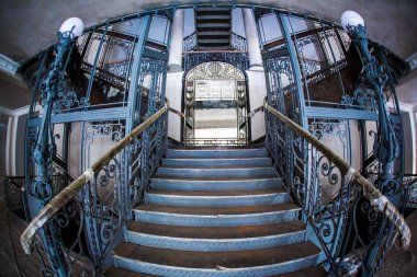 Eski Konağı Restorasyon çalışmaları sırasında geniş iç.