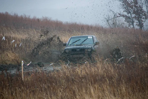 Ussuriysk Primorsky Krai Jaro 2012 Soutěž Zkušebním Procesu Džípu Mezi — Stock fotografie