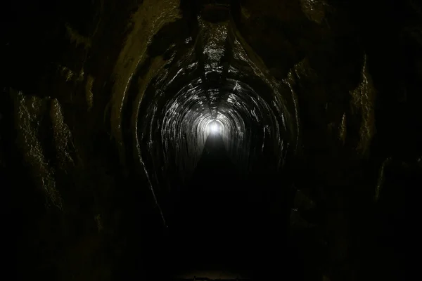 Podziemne Fragmenty Twierdzy Władywostoku Podziemny Tunel Rosyjskich Fortów Władywostoku — Zdjęcie stockowe