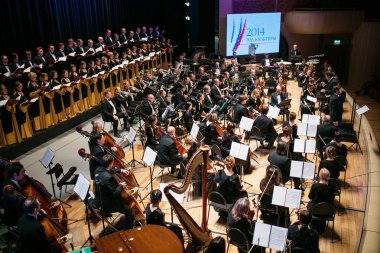 Eylül, 2014 - Vladivostok, Primorsky Krai - Senfoni Orkestrası ve koro klasik eserler icra