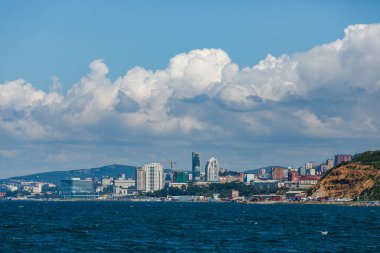 Ağustos, 2014 - Vladivostok, Rusya - Vladivostok şehrinin deniz cephesi. Uzakdoğu'nun başkentinin orta kesimi