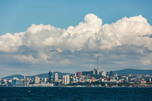 Agosto 2014 Vladivostok Rusia Fachada Marina Ciudad Vladivostok Parte Central — Foto de Stock