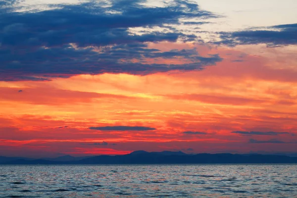Schöner Sonnenuntergang Meer Farbiger Sonnenuntergang Meer — Stockfoto