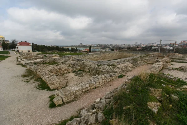 Marzec 2014 Sevastopol Ruiny Historycznego Pomnika Nekropolii Chersońskiej Sewastopolu — Zdjęcie stockowe