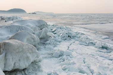 Güzel temiz kutup buzu. Donmuş Kuzey Denizi.