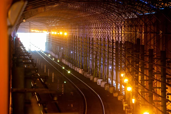 Technologiczny Tunel Kolejowy Dla Przejazdu Zimnych Pociągów — Zdjęcie stockowe