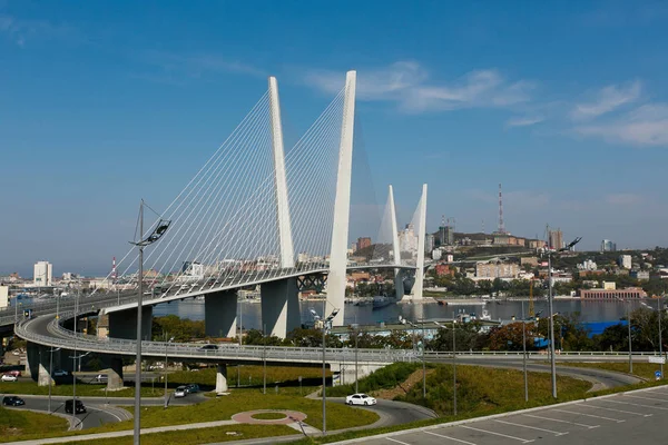 Verano 2014 Vladivostok Primorsky Krai Puente Cuántico Sobre Golden Horn — Foto de Stock