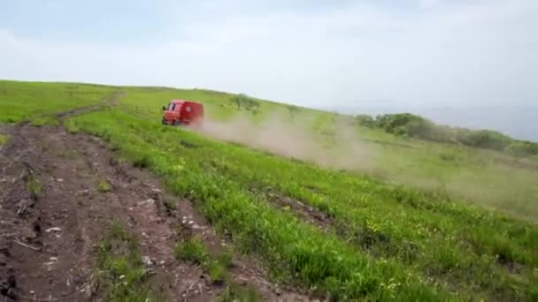 Verano 2019 Primorsky Krai Rusia Minibús Expedición Naranja Sable Conduciendo — Vídeo de stock