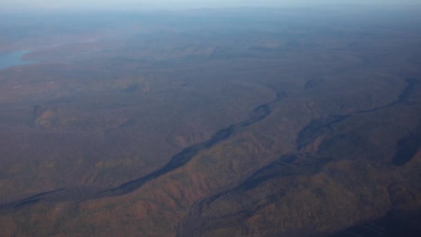 Visti Dall Oblò Aereo Veduta Dei Monti Primorsky Villaggi Campi — Video Stock