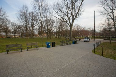 Washington DC 'deki Constitution Park' taki rahat patika.