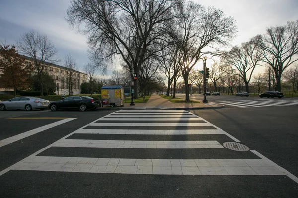 Spring 2016 Washington Usa Empty Well Groomed Pedestrian Crossing Central — Stock Photo, Image