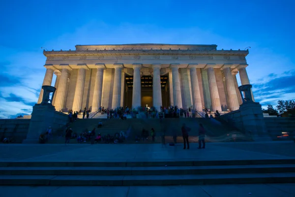 Lincoln Memorial Washingtonu Černém Čase Proti Krásné Obloze Západu Slunce — Stock fotografie