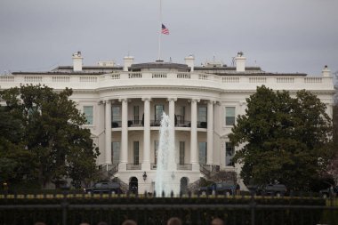 2016 Baharı - Washington DC, ABD - ABD başkentindeki Beyaz Saray Çitlerin ardından fotoğraflandı.