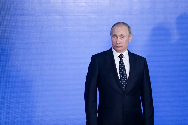 Putin Stands Press Conference Eastern Economic Forum Vladivostok Blue Wall — Stock Photo, Image