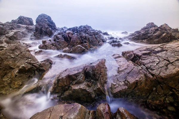 Picturesque rocks of the North Cape. Marine area of the Sikhote-Alin Biosphere Reserve in the Primorsky Territory — Stock Photo, Image