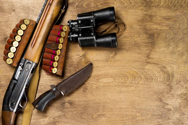 Fusil Chasse Munitions Reposent Sur Fond Bois — Photo