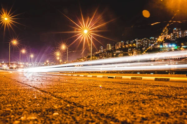 Impresionante Vista Ciudad Nocturna Con Hermosa Iluminación Imagen de stock