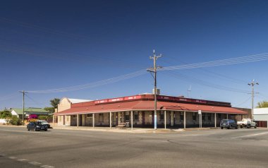 Broken Hill şehrindeki South Hotel, Yeni Güney Galler, Avustralya, Mart 2018