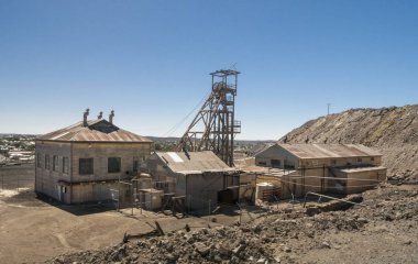 Headframe ve benim kırık Hill, New South Wales, Avustralya şehirde bina