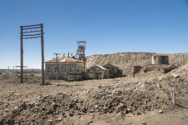 Headframe ve benim kırık Hill, New South Wales, Avustralya şehirde bina