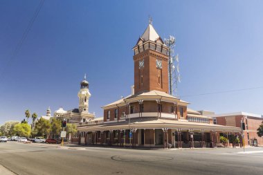 Post ofis ve saat kule Argent Caddesi 'nde Broken Hill, Yeni Güney Galler, Avustralya kentinde