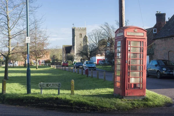 Zielony Pole Telefon Kościół Starożytnej Miejscowości Chartham Kent Wielka Brytania — Zdjęcie stockowe