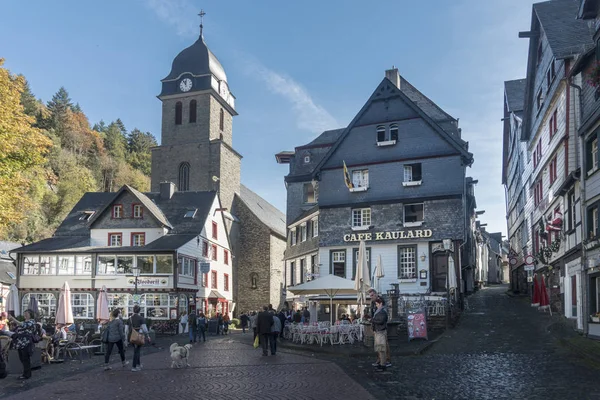 Edifícios Pitorescos Praça Mercado Centro Histórico Monschau Aachen Alemanha — Fotografia de Stock