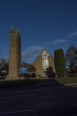 Biggin Hill, Kent, İngiltere'de, güneşli bir kış Saint Mark Kilisesi