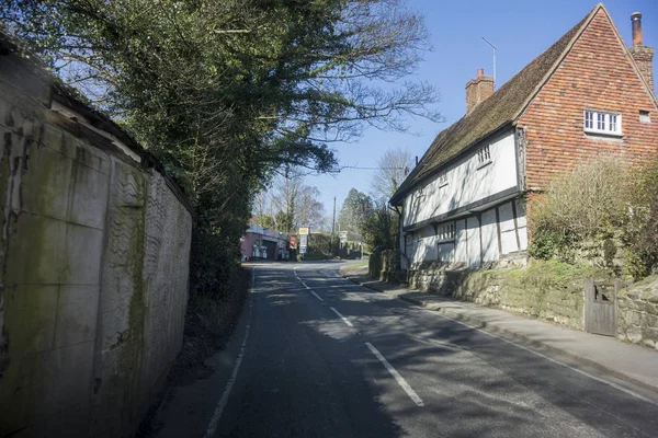 Uphill View Country Lane Ancient House Village Linton County Kent — Stock Photo, Image