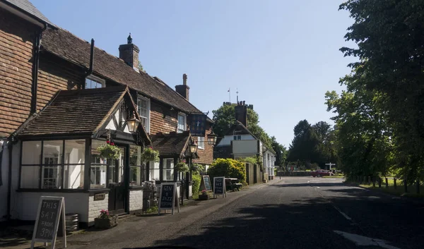 Eight Bells Pub, Hawkhurst, Kent, UK — Stock Photo, Image