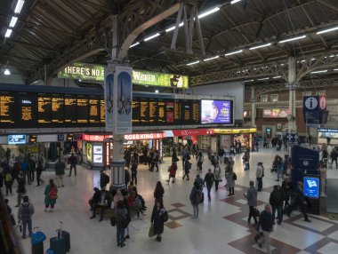 Victoria Tren İstasyonu, Londra, Uk