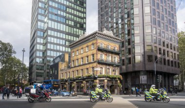 Kamu House Londra, İngiltere