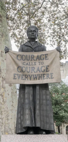 Estátua Millicent Garrett Fawcett — Fotografia de Stock