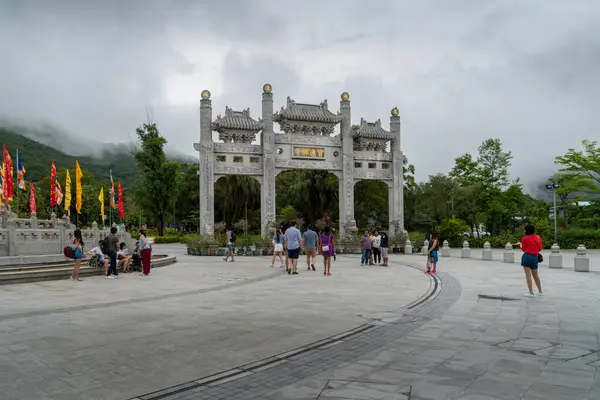 Cancello Nel Villaggio Ngon Ping Nell Isola Lantau Hong Kong — Foto Stock