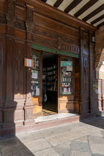 Träfasad Ett Gammalt Apotek Plaza Mayor Salamanca Spanien — Stockfoto