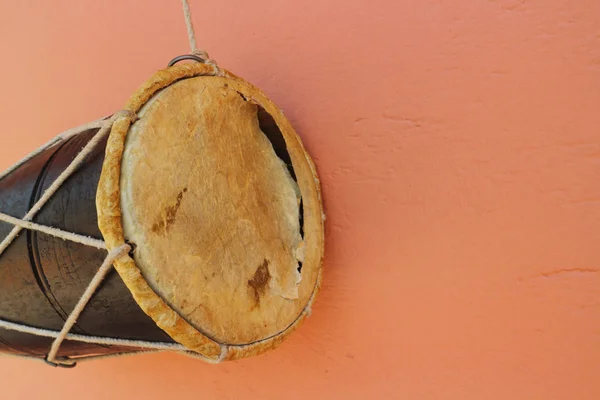 Broken drum Stock Photos & Royalty-Free Images | Depositphotos