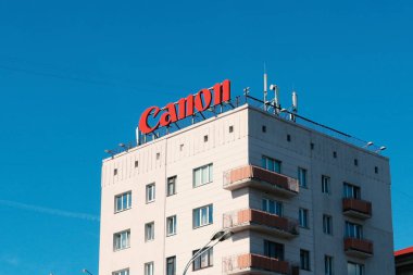Minsk bir binada Canon büyük logosu, Beyaz Rusya, Mayıs 25, 2019