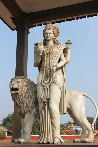 Trivandrum'da Aslanlı Durga Heykeli, Hindistan, 15 Ocak 2019