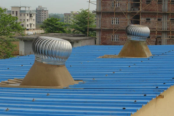 Ventilateurs Toit Fer Galvanisé — Photo