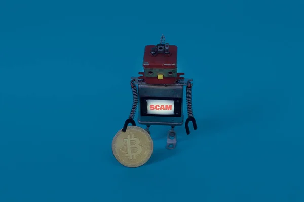 Robot Con Moneda Bitcoin Oscuridad Con Indicador Pantalla Estafa Luminosa — Foto de Stock