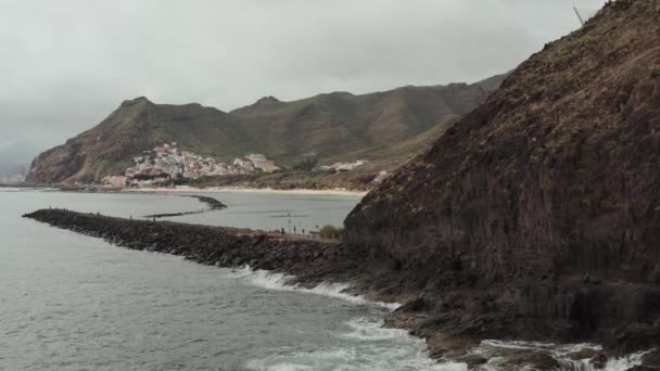 Água Oceano Costa Estrada Ponto Vista Superior — Vídeo de Stock