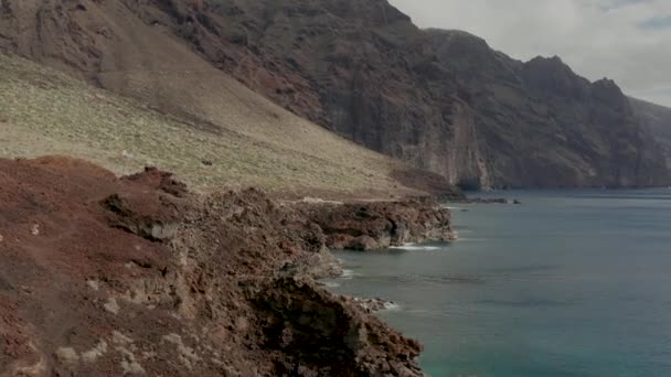 Luchtfoto Enquête Boven Atlantische Oceaan Tenerife Canarische Eilanden Rotsen — Stockvideo