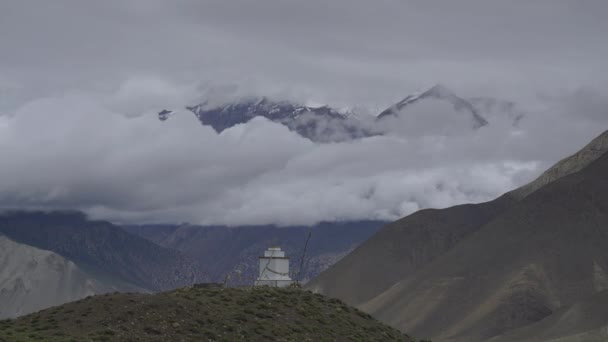 Горы Гималаев, Непал. Пик Аннапурны. Timelapse — стоковое видео