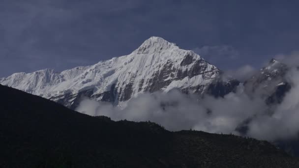 Himaláje, Nepál. Vrchol Annapurny. Timelapse — Stock video