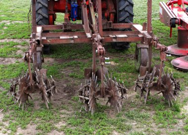 Çiftçilik için traktör ile tarım Kültivatör