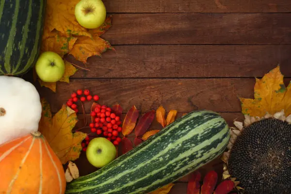 Fond Automne Avec Légumes Fruits Sur Surface Bois Avec Espace — Photo