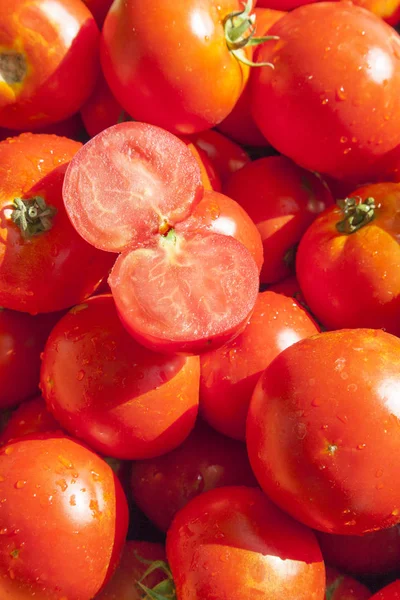 Delicious Organic Bright Red Tomato Beautiful Sunny Market Selective Focus — Stock Photo, Image
