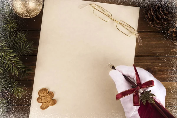 Weihnachtsmann Beim Schreiben Eines Briefes Direkt Oben Wohnung Lag Weihnachtskonzept — Stockfoto